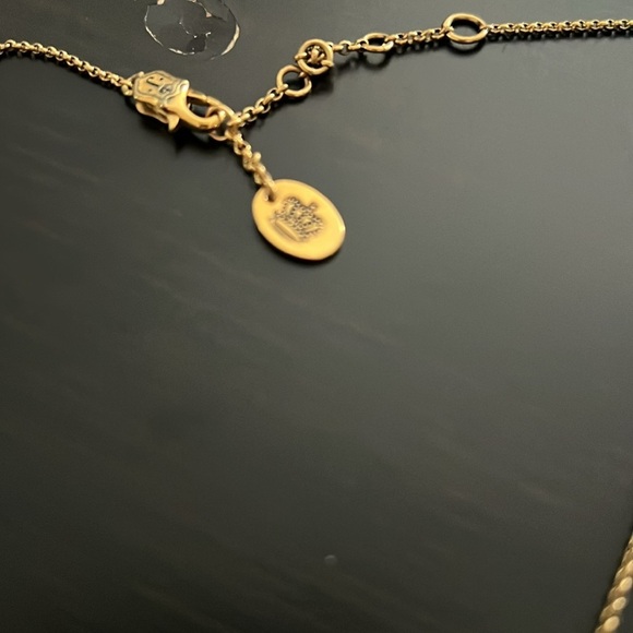 Vintage juicy couture peace sign necklace - Picture 3 of 4